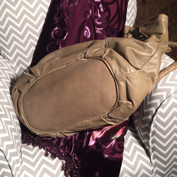 Fun hobo bejeweled large shoulder bag!!! - Picture 3 of 5